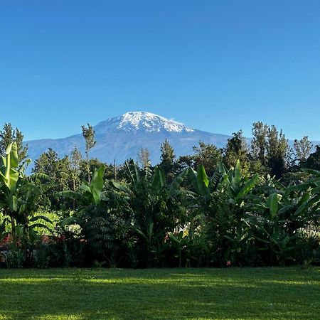 Shose Farmhouse Chalets & Campsite Moshi Bagian luar foto