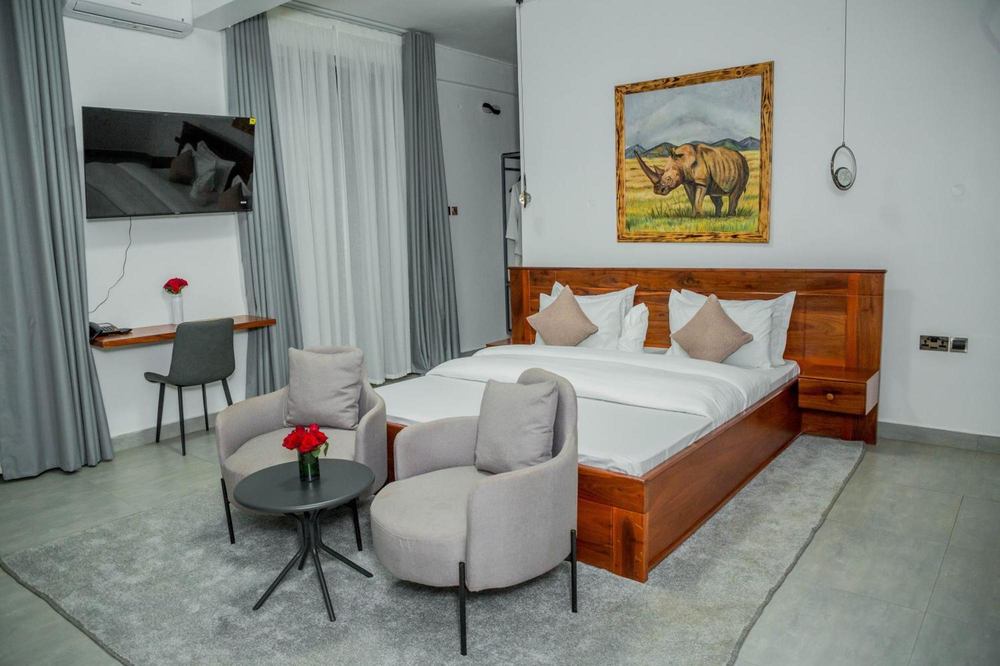 Shose Farmhouse Chalets & Campsite Moshi Bagian luar foto